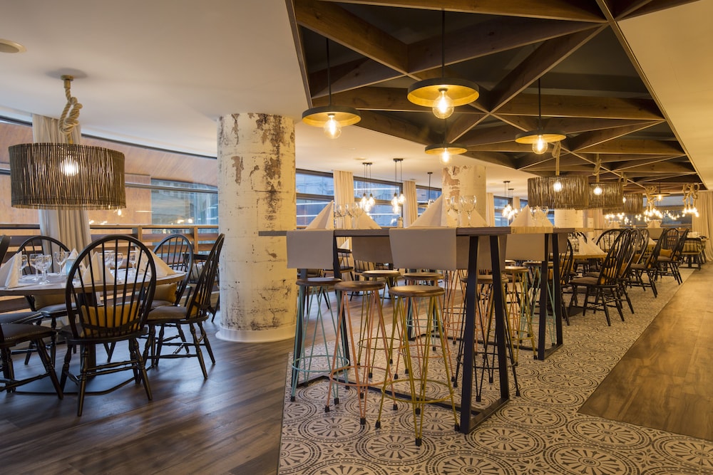 Yomo Centric Hotel 35/50