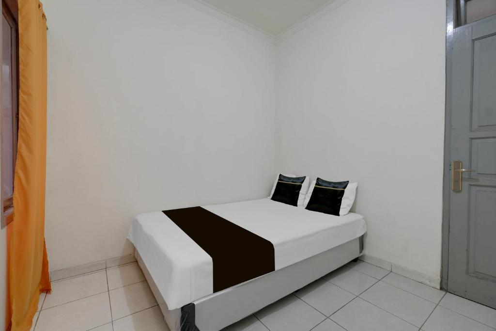 Hotel O near Jakarta International Velodrome formerly Wisma Lamida 9/15