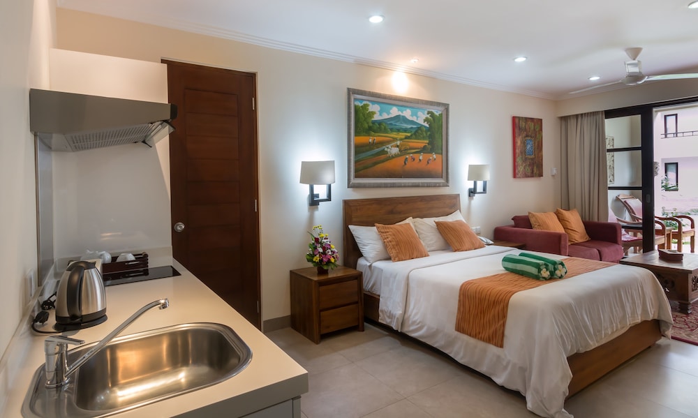 Peninsula Bay Resort 16/50
