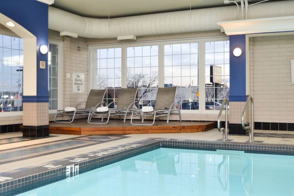 Amenida Residences Calgary 24/44