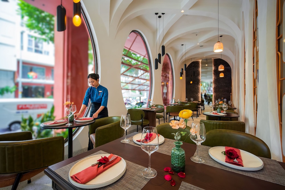 restaurant cafeteria