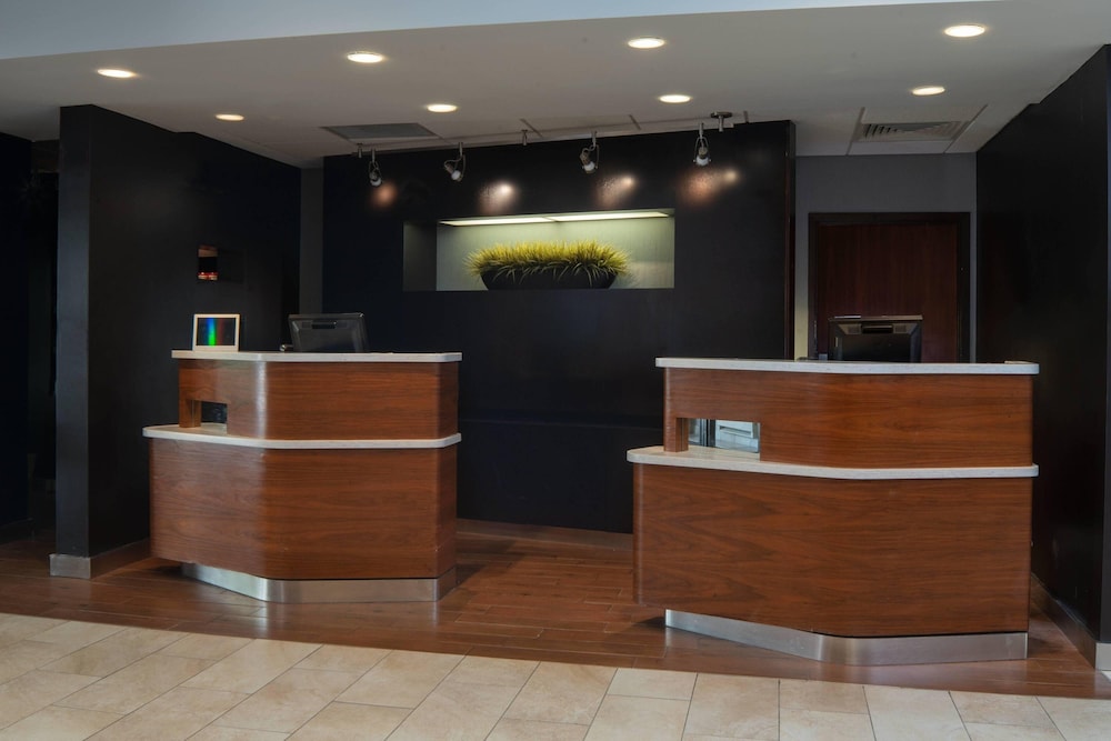 Courtyard Baton Rouge Siegen Lane 4/33