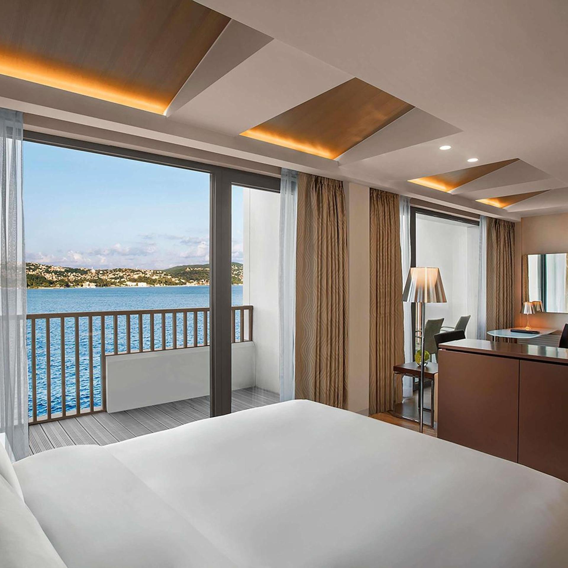 Signature, Suite, King Bed, Bosphorus View