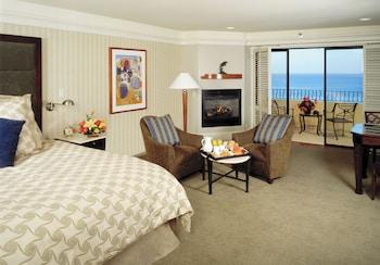 DELUXE, OCEAN FRONT, BALCONY, ACCESSIBLE