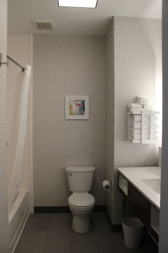 Hampton Inn Suites Pekin Peoria Area Il 55/56