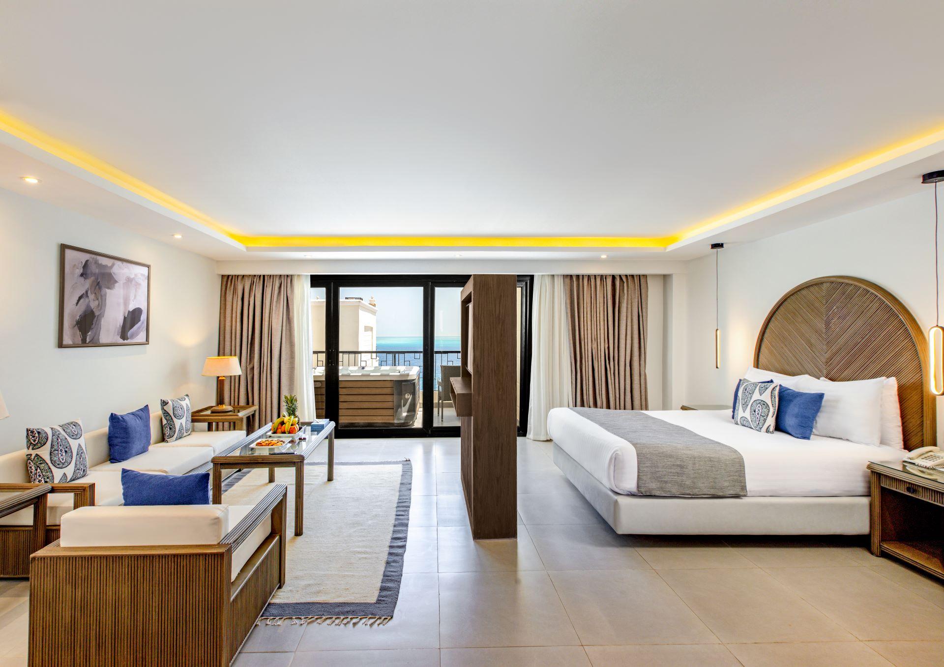 Premium, Suite, Queen Bed, Bathtub