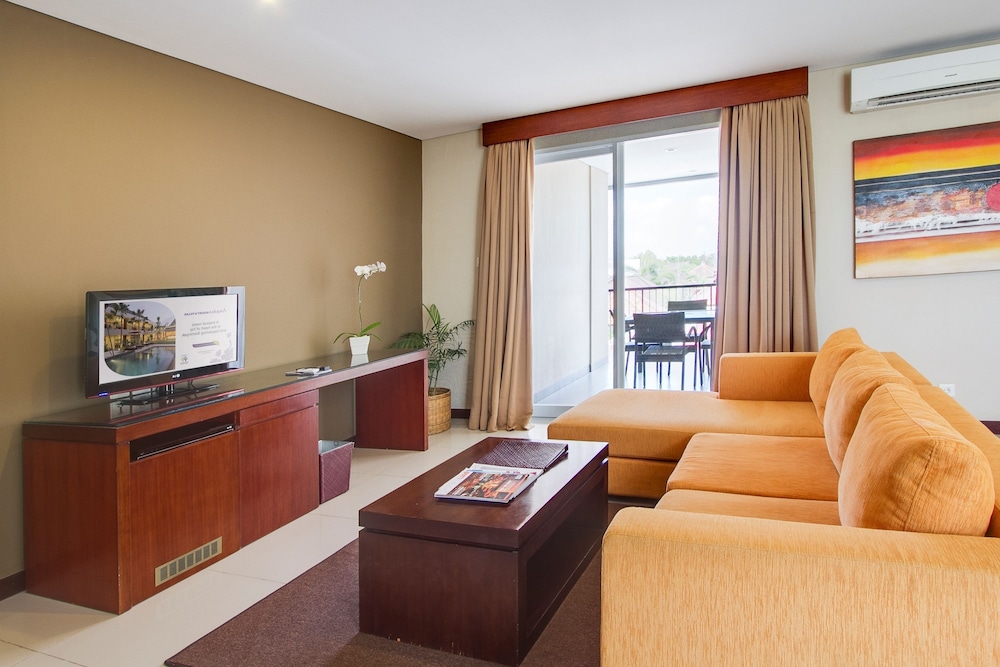 Amadea Resort & Villas 35/65