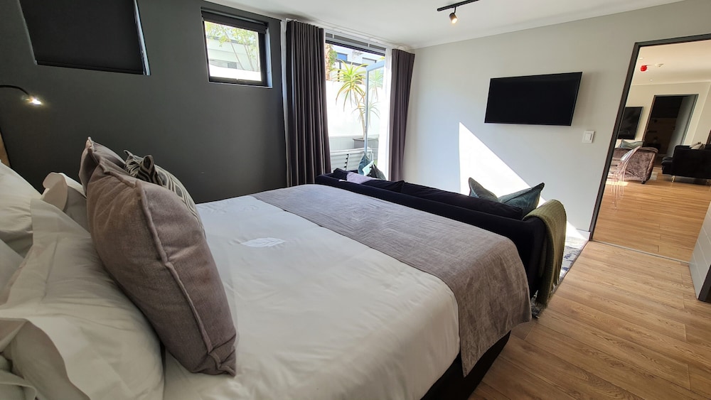 The Westford Hotel, Sandton(Formerly Pembury Plaza) 8/50