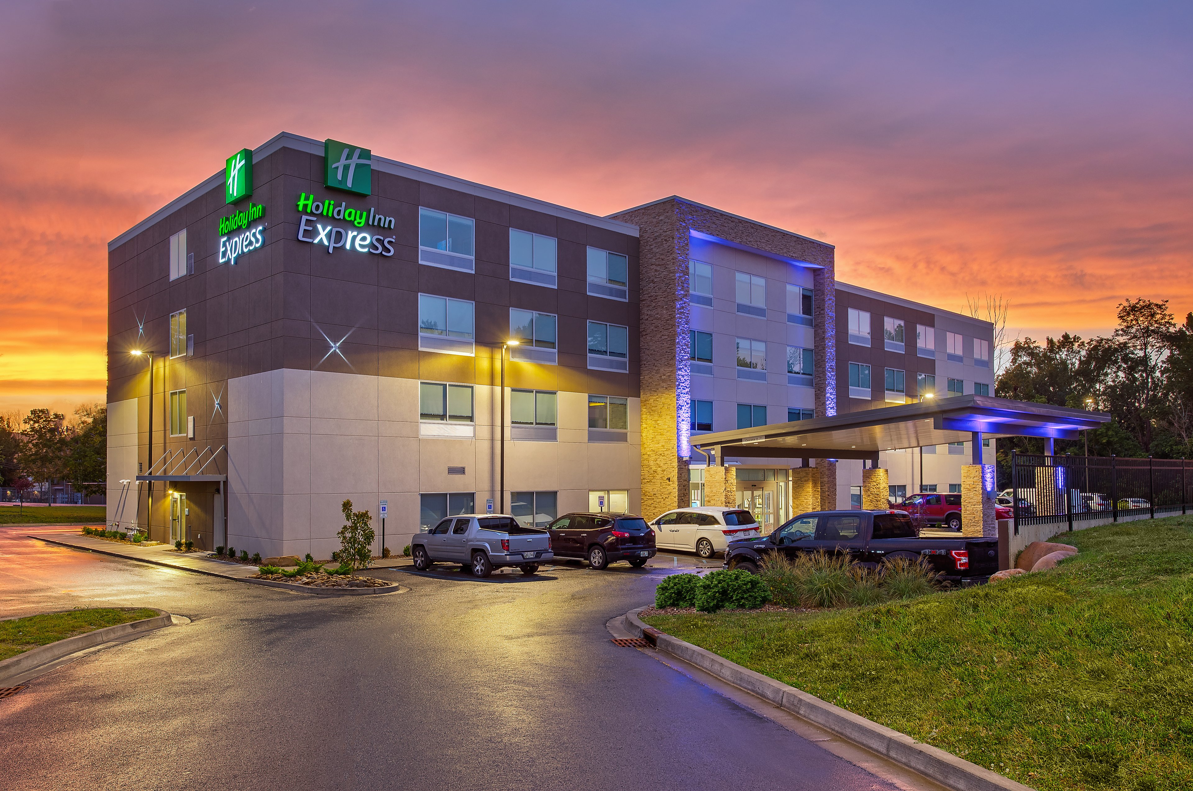 Holiday Inn Express Williamsburg 4/66