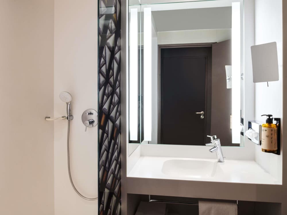Mercure Nantes Centre - Grand Hotel 72/72
