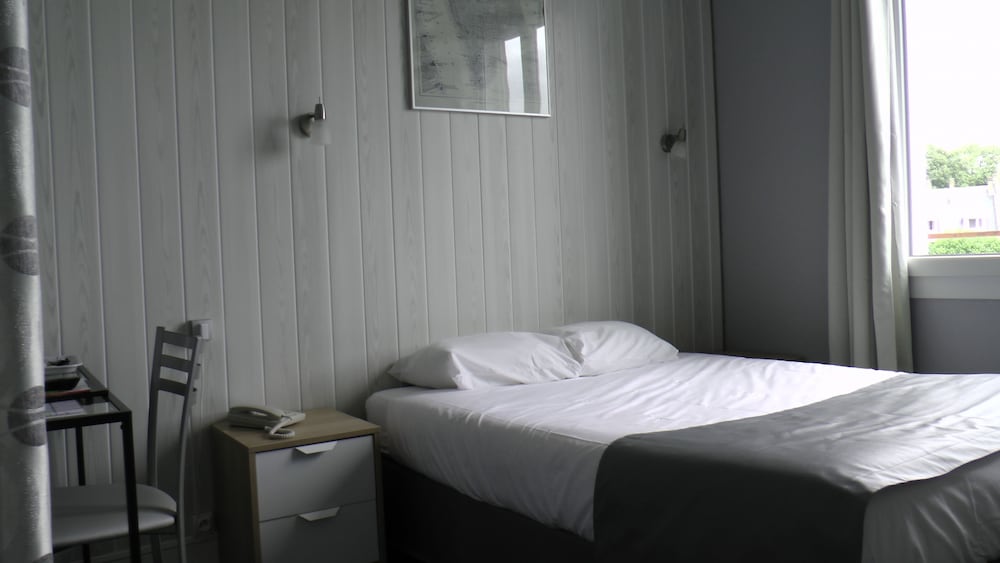 L Univers Hotel 13/41