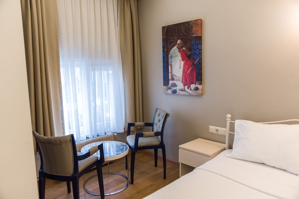 RAGIP PASHA APARTMENTS 48/73