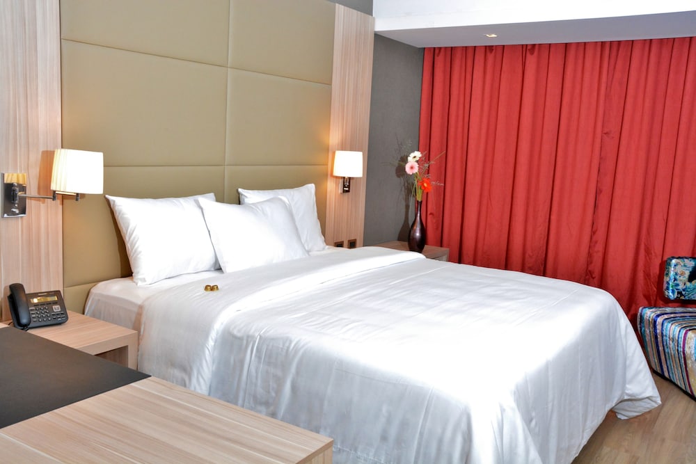 Savoy Hotel Encarnacion 24/69