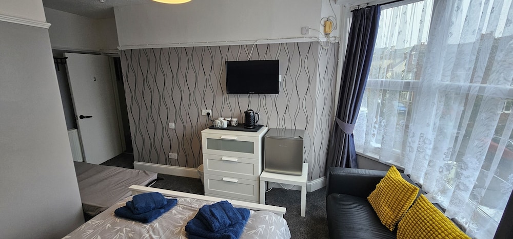Roslyn Guest House 32/50