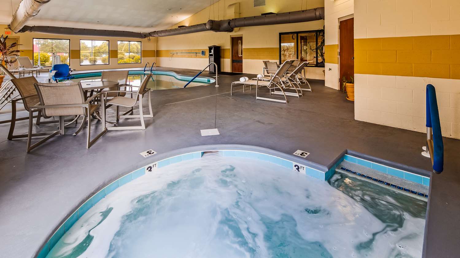 Best Western Plus Strawberry Inn & Suites 15/31