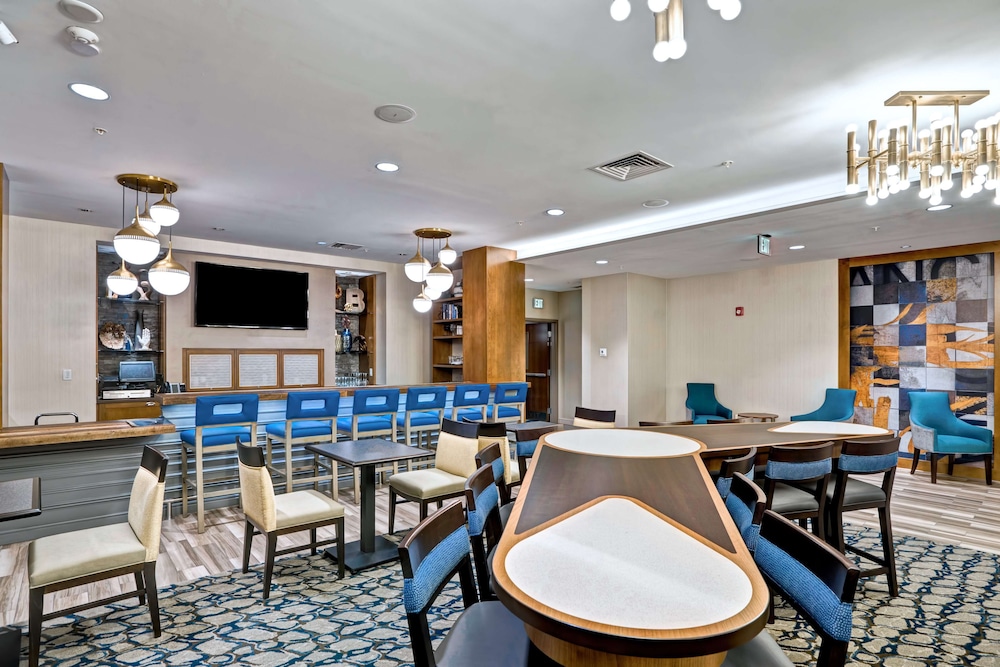 Homewood Suites by Hilton Boston Brookline Longwood Medical 57/67