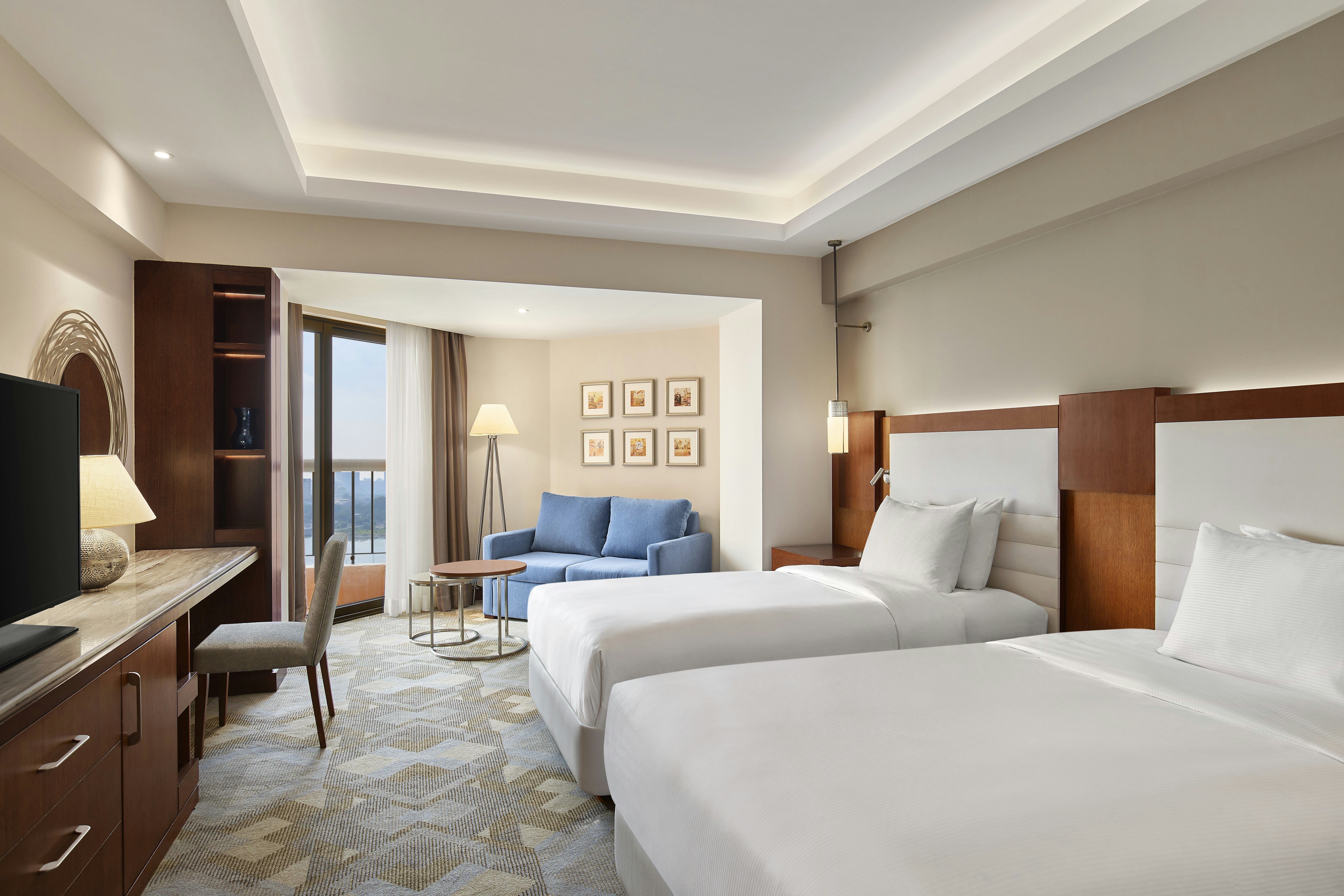 DELUXE, TWIN BEDS, RIVER VIEW