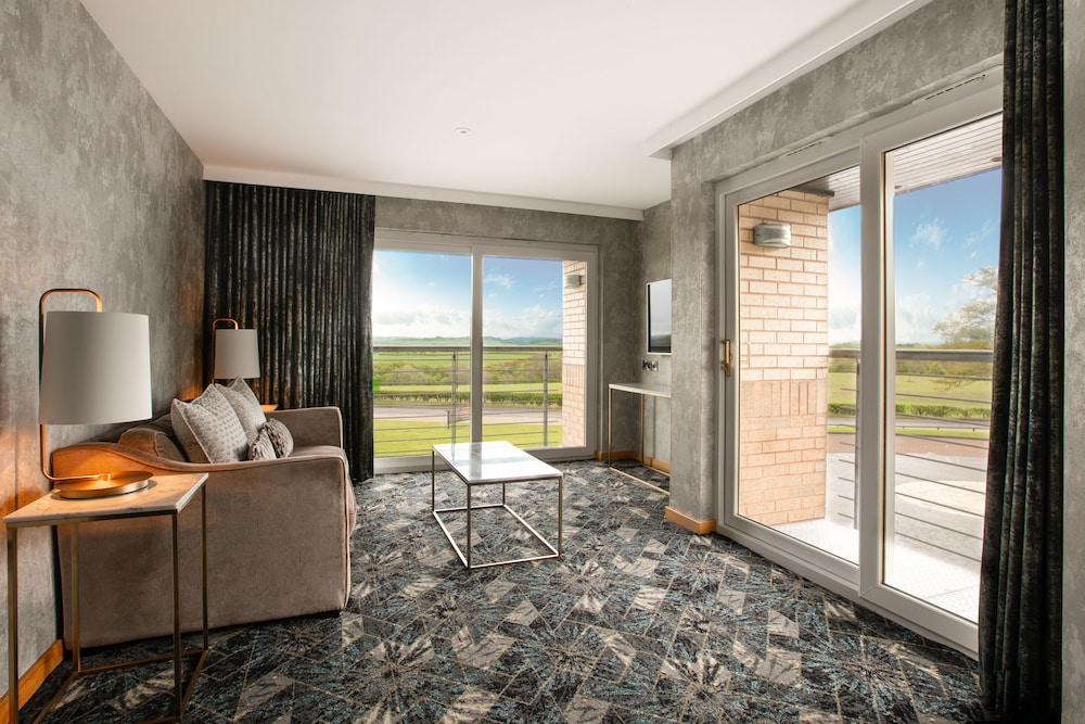 Radstone Hotel 20/50
