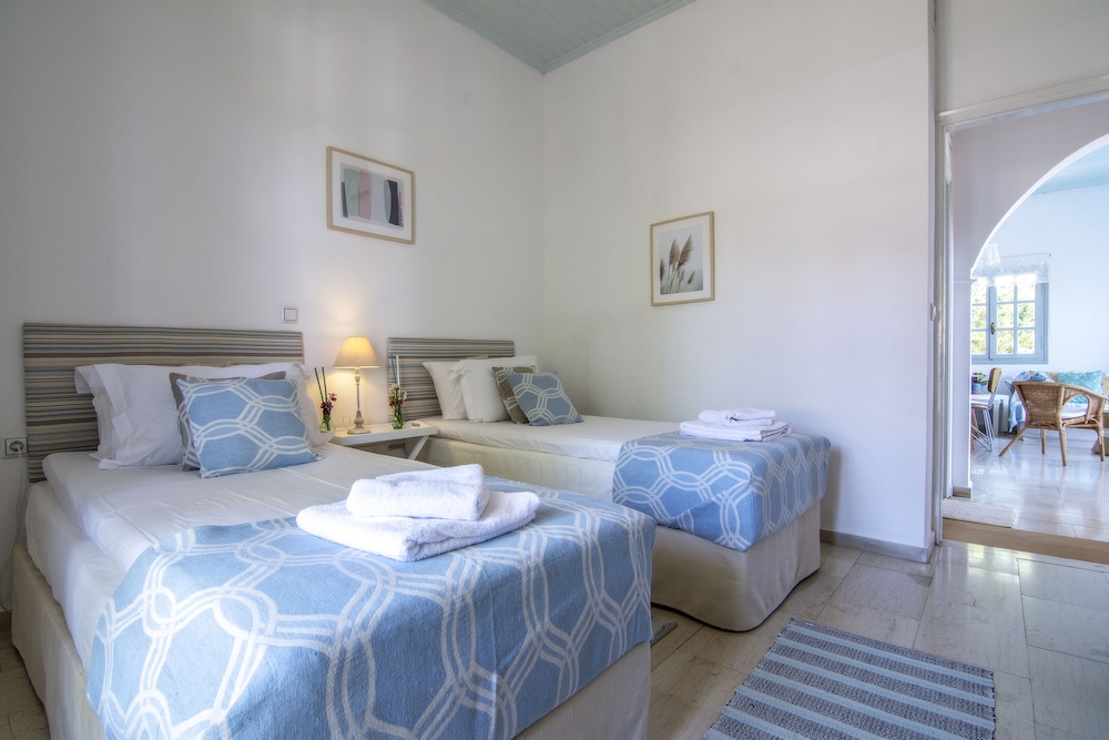 Paxos Blue 6/50