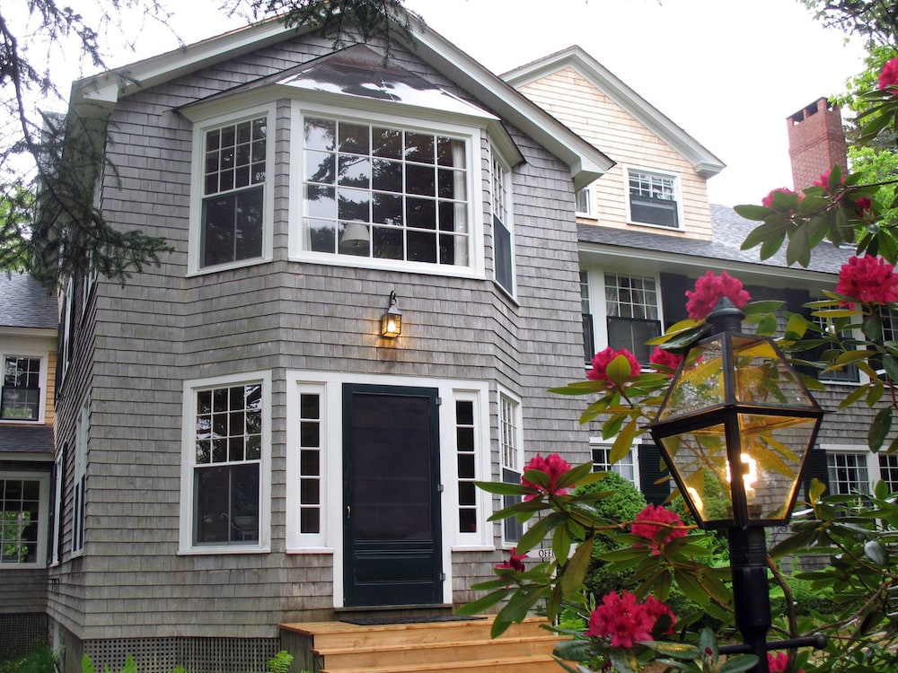 Harbourside Inn 1/50