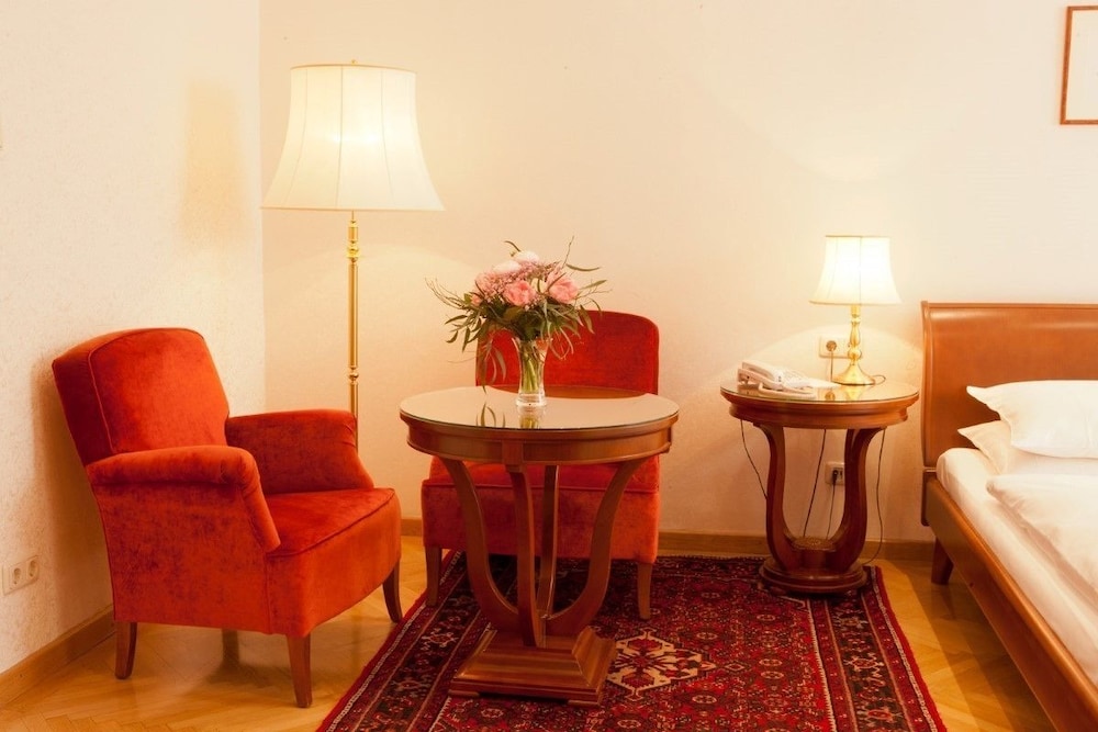 TOP CityLine Hotel Kaiserin Elisabeth 40/48