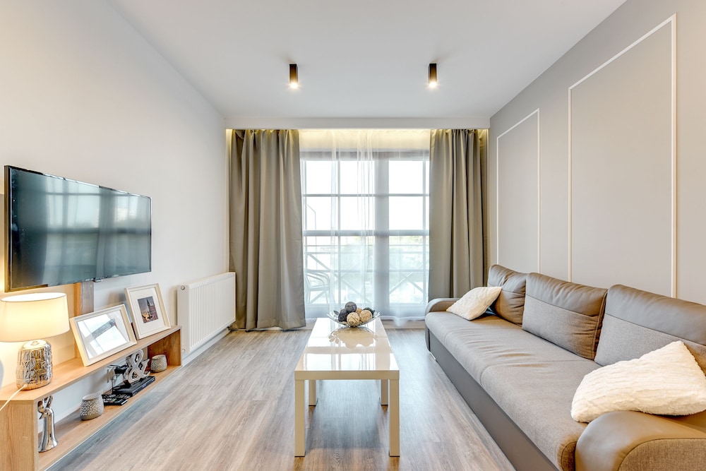 Apartinfo Island Apartments 45/50