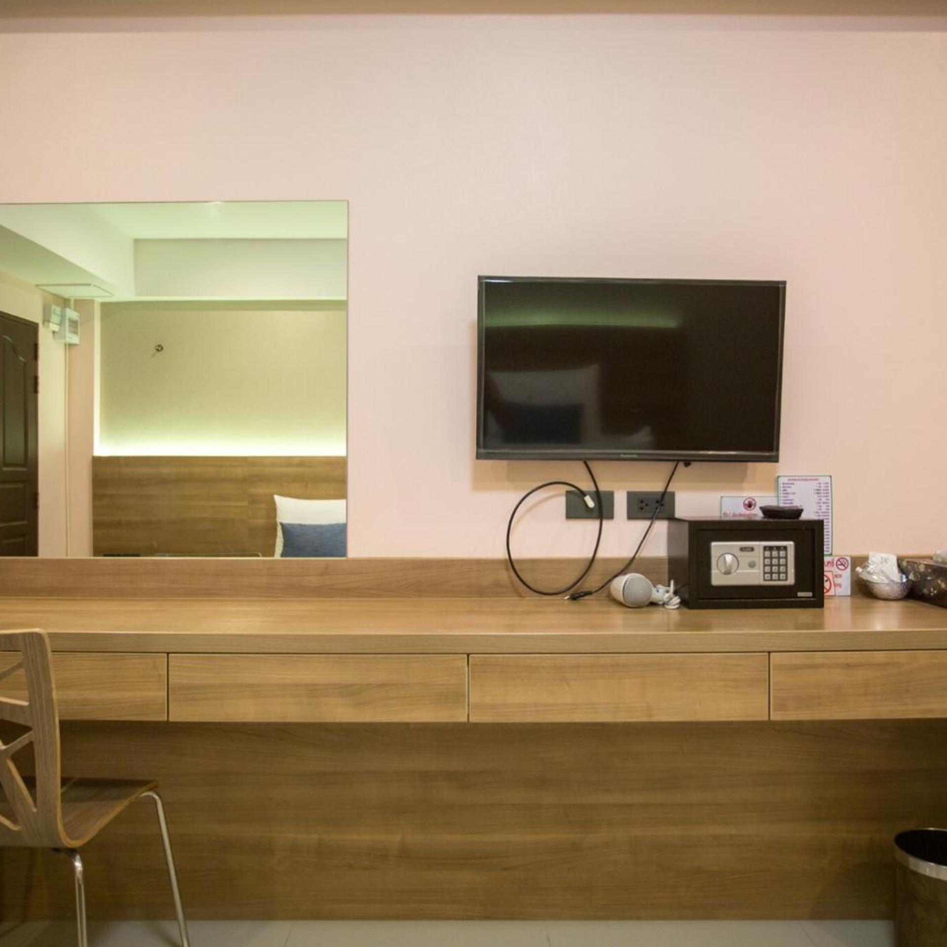 Unity Hotel 37/50