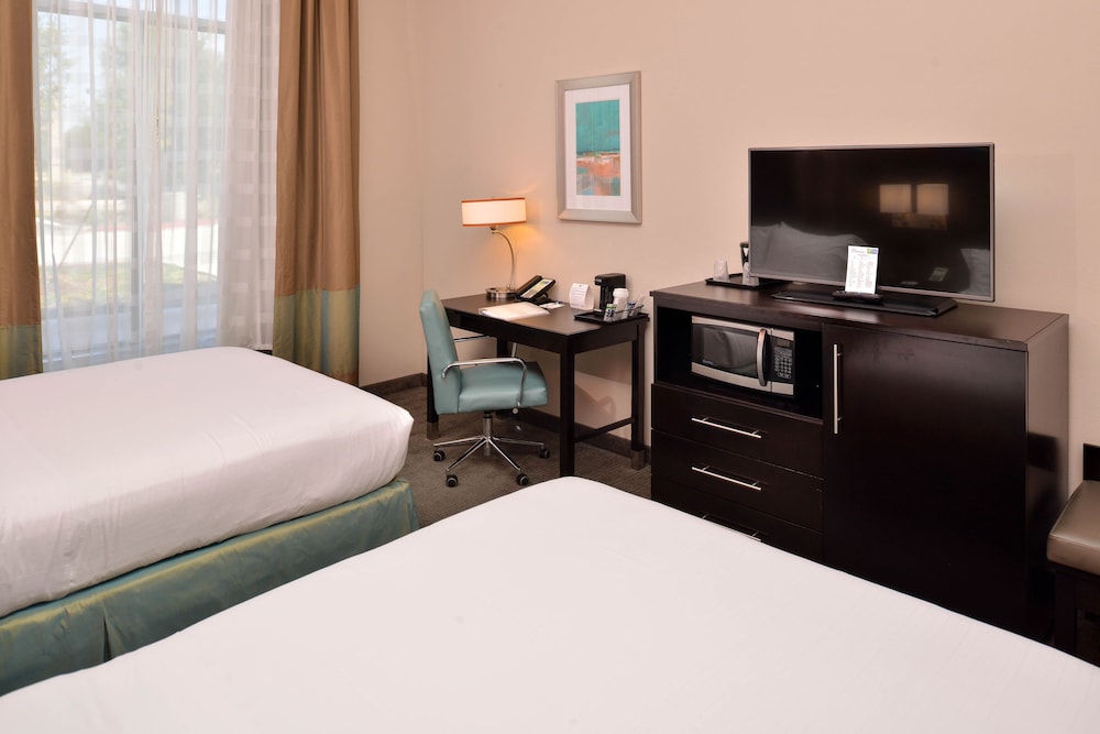 غرفة قياسية بسريرين كوين، Holiday Inn Express And Suites Austin South 2/6