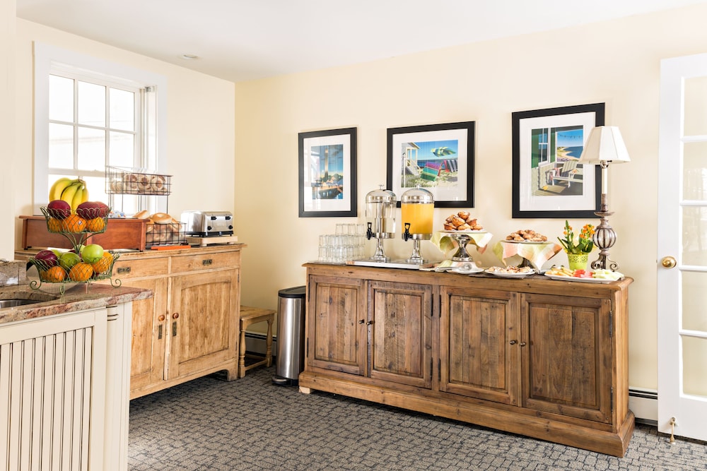 Brass Key Guesthouse - Adults Only 6/67