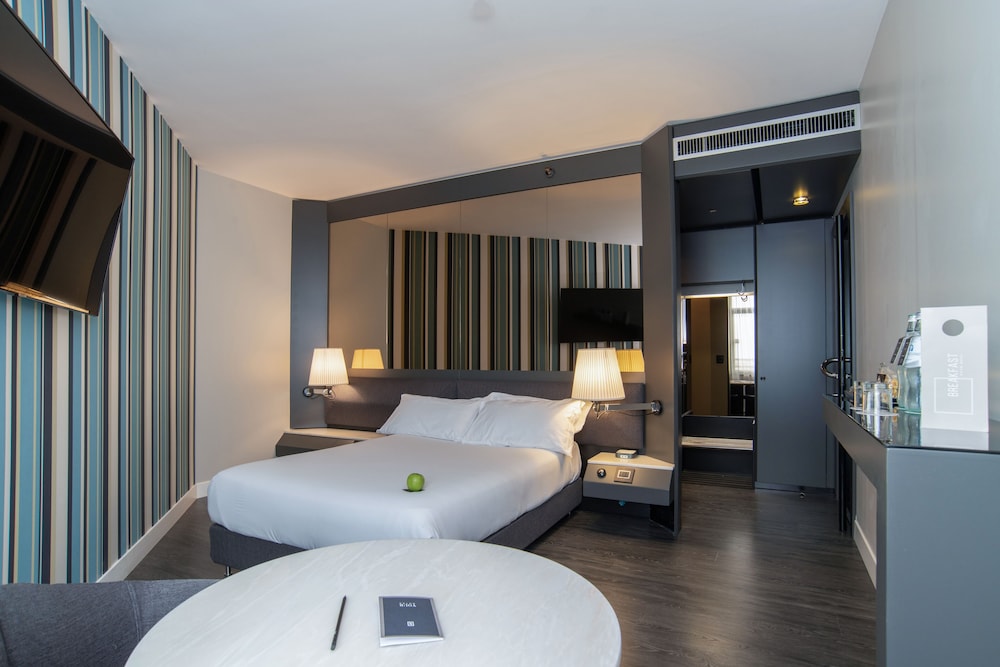 The Nicolaus Hotel Bari 20/67