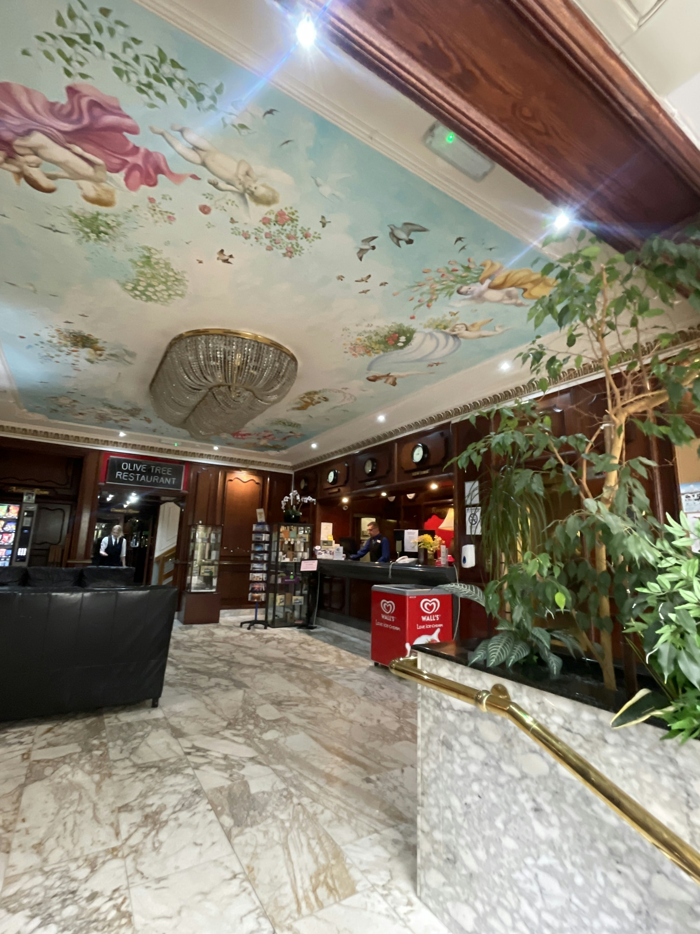 Durrant House Hotel 4/33