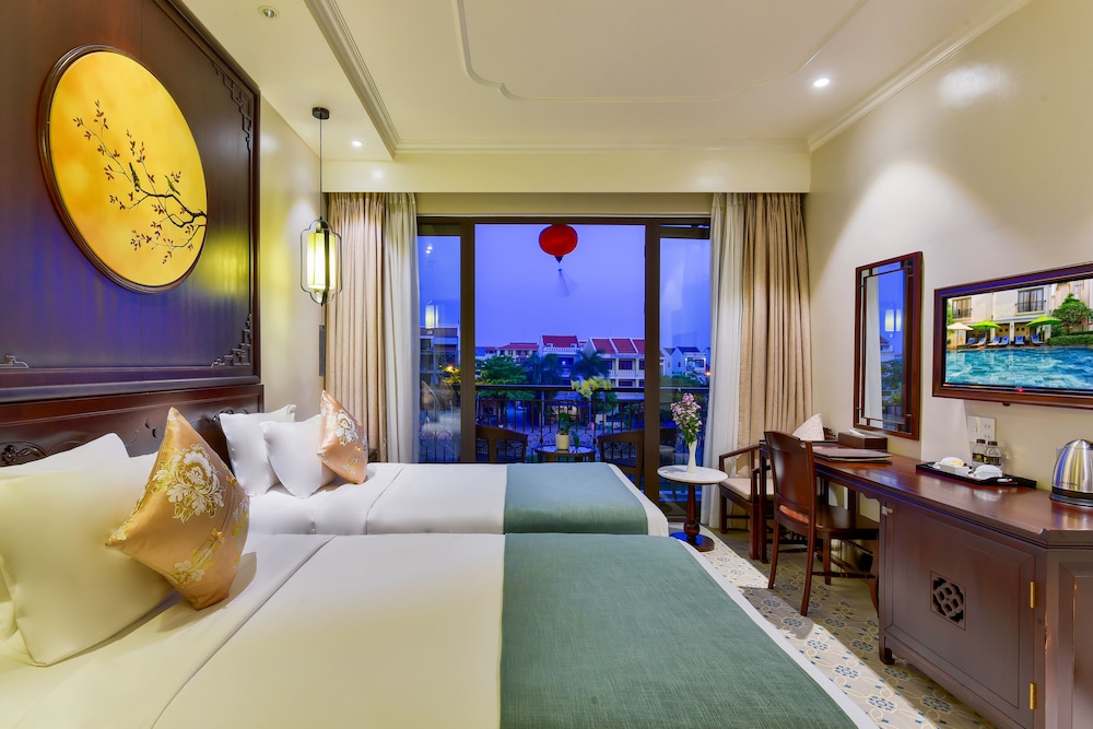 SUPER, DELUXE, TWIN BEDS, RIVER VIEW, BALCONY