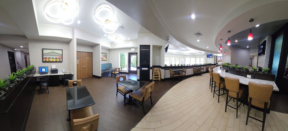 Club Hotel Nashville Inn Suites 44/67