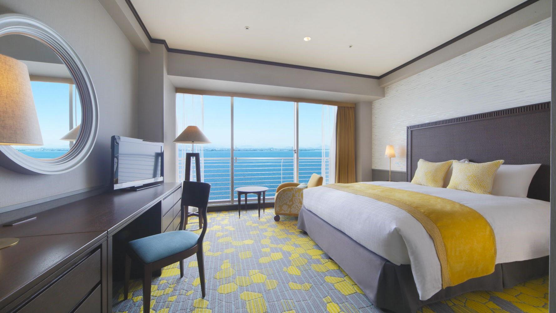 Double Bed, Lake View, Deluxe Floor