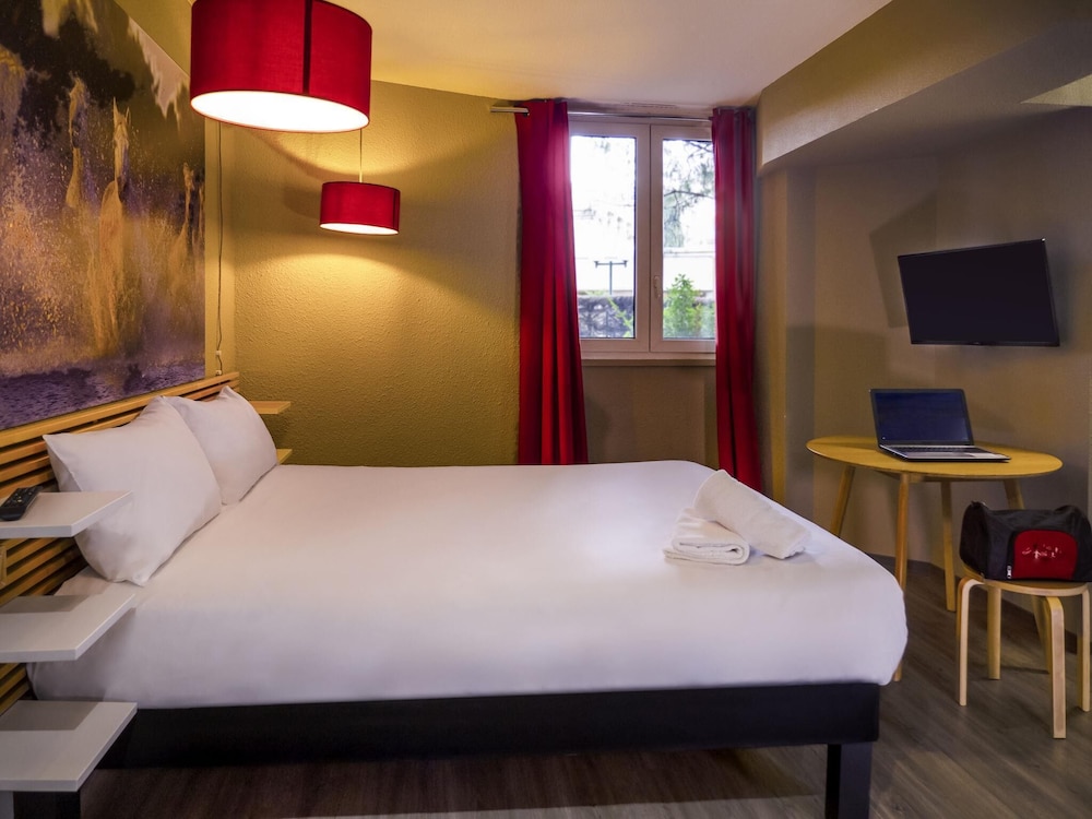 Ibis Arles 19/65