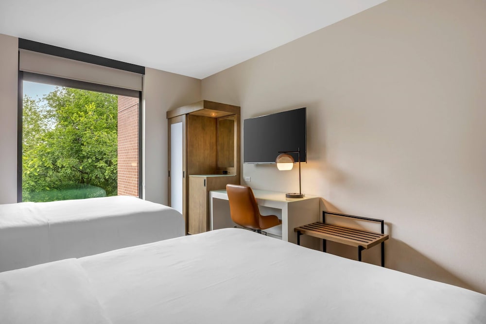 غرفة بسريرين كوين، Cambria Hotel Portland - Pearl District 3/7