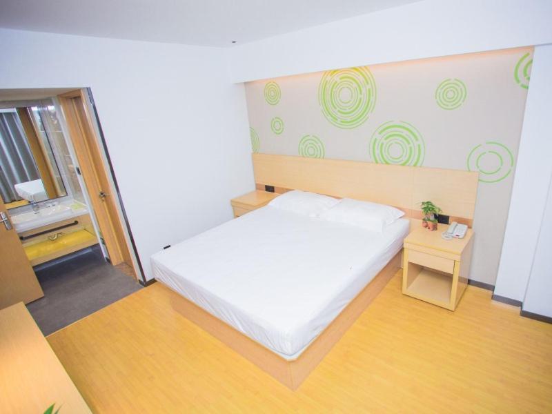 GreenTree Inn Yangzhou Jiangdu Xiaoji Town South Zhongxing Road Express Hotel 7/21