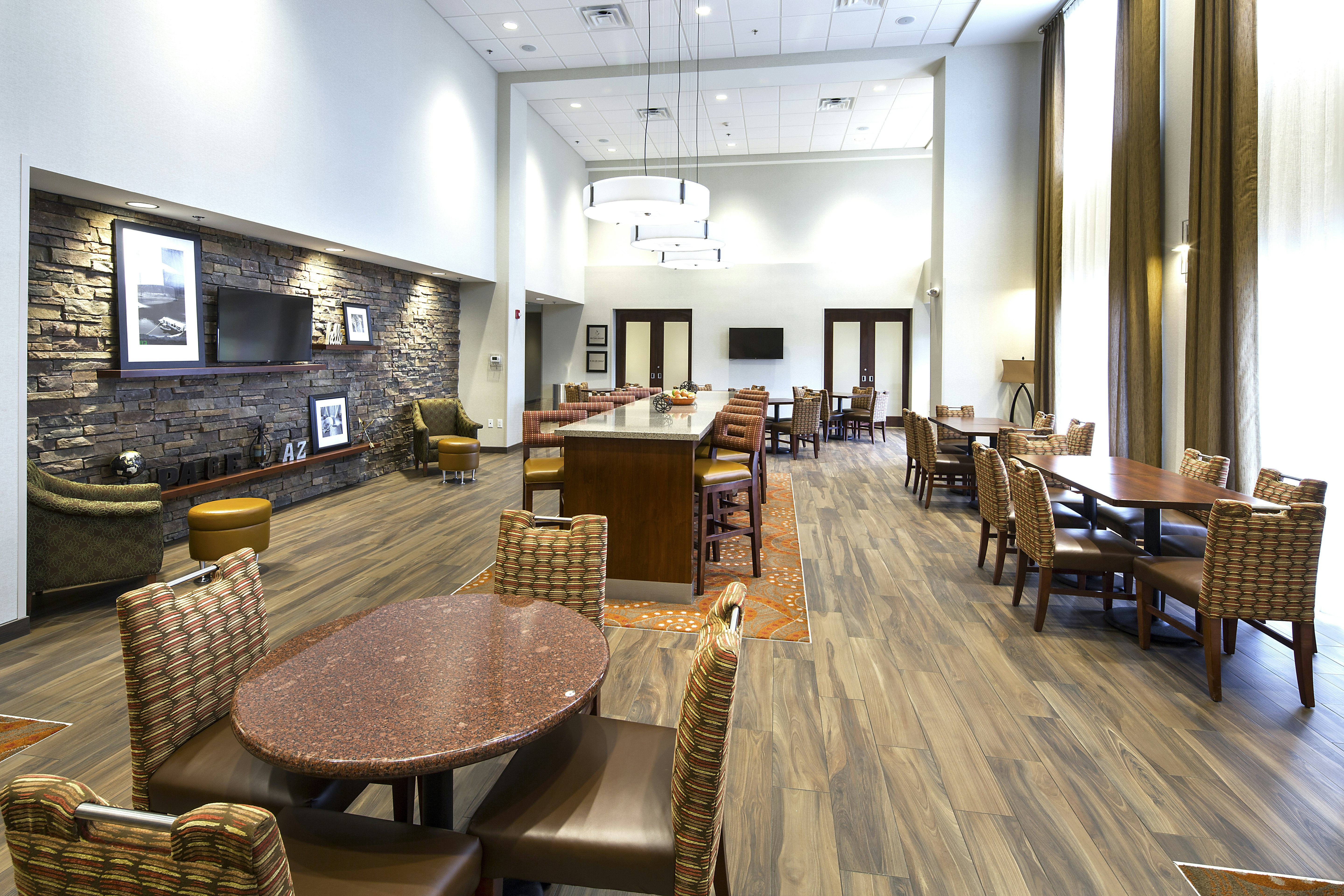 Hampton Inn Suites Page Lake Powell 31/42