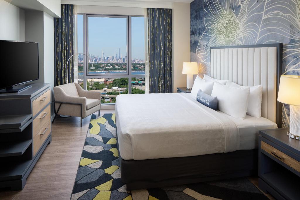 Premium, King Bed, Terrace, Accessible