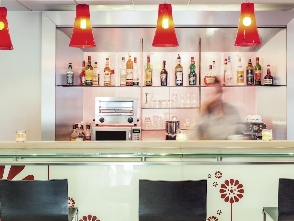 ibis Epinay sur seine Gennevilliers 17/72