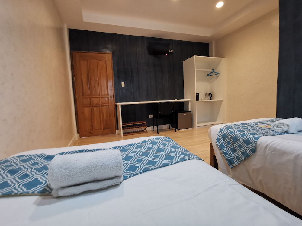Pescadores Seaview Suites 18/72