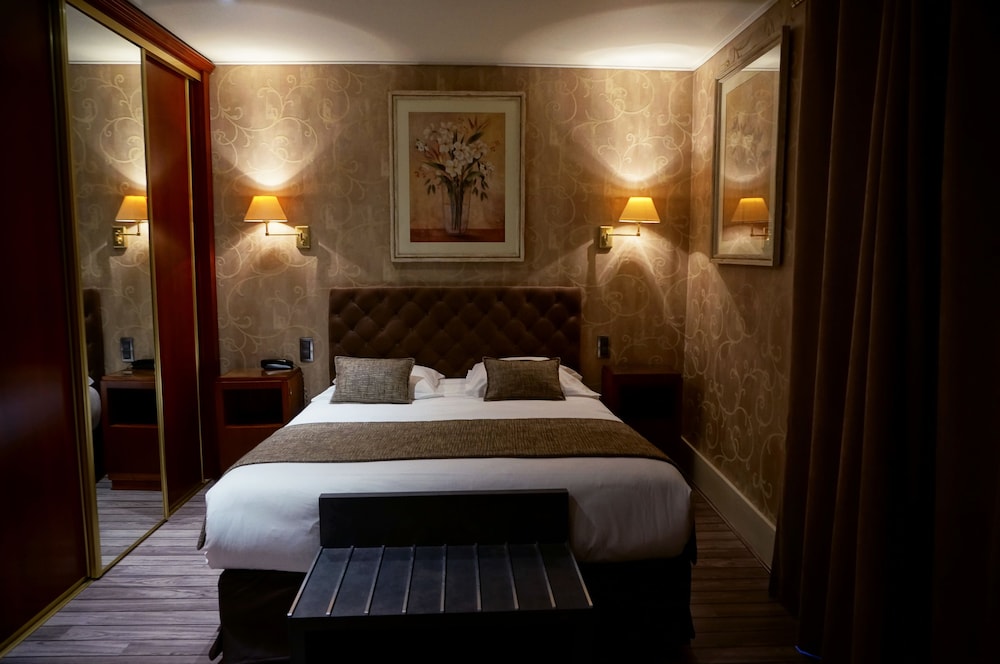 Hotel de Bourgogne 32/69