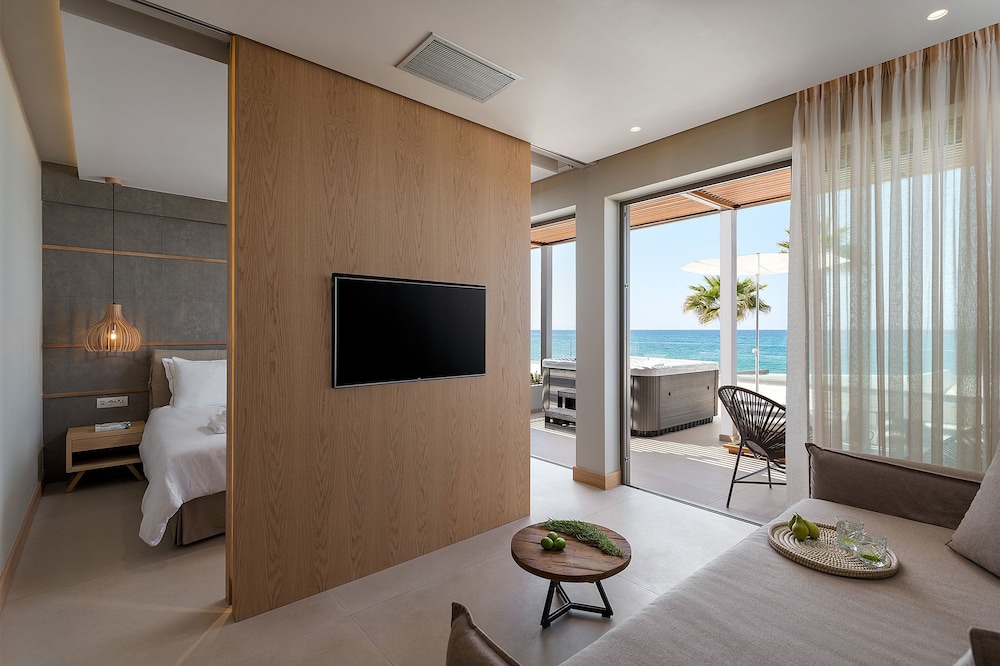 Ikones Seafront Luxury Suites - Adults Only 56/65