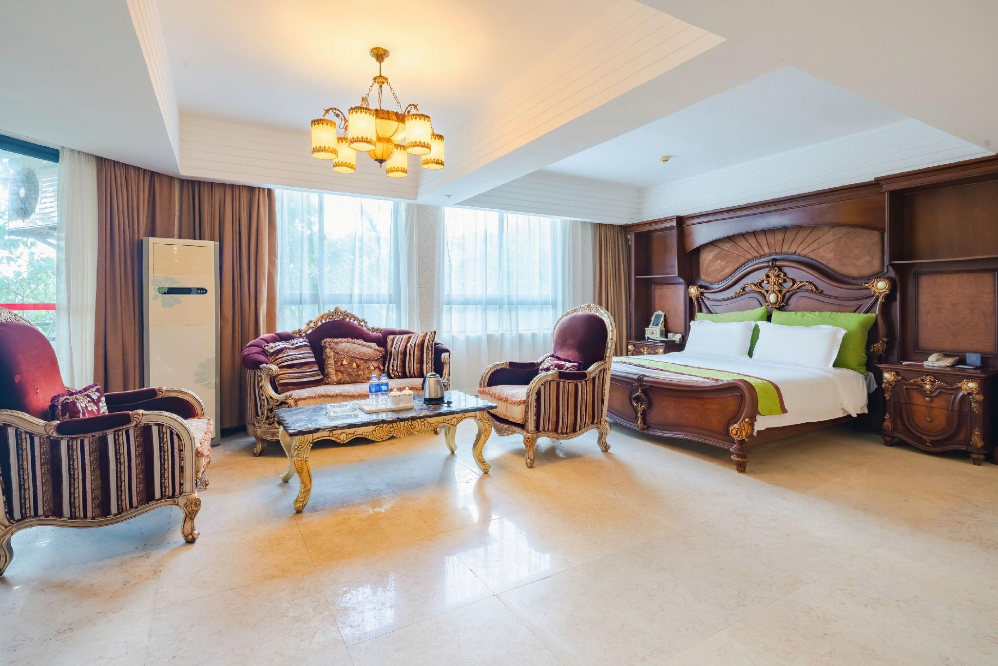 Xinglong Old Banyan Hotel 9/19
