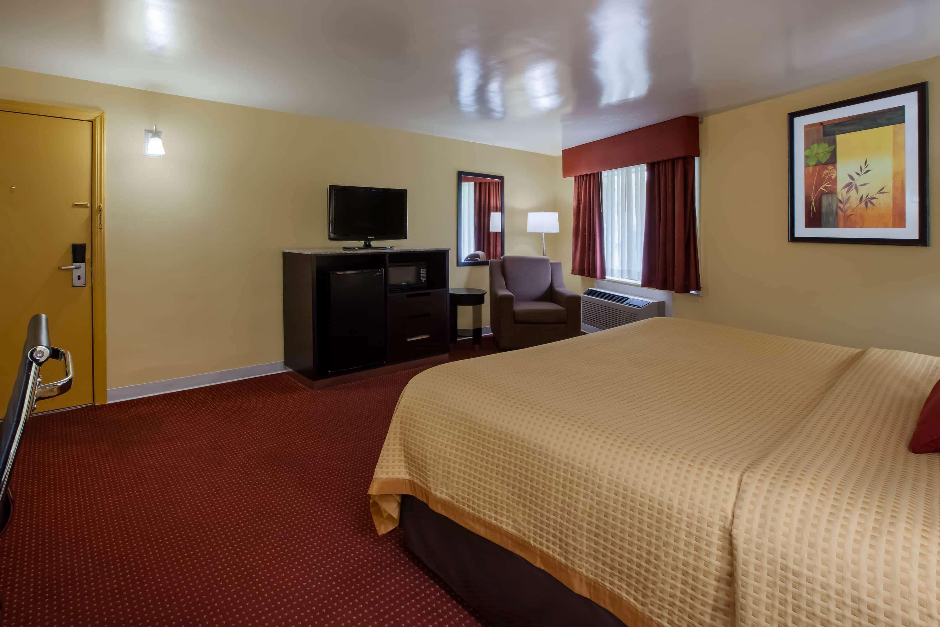 Days Inn by Wyndham Donegal 21/33