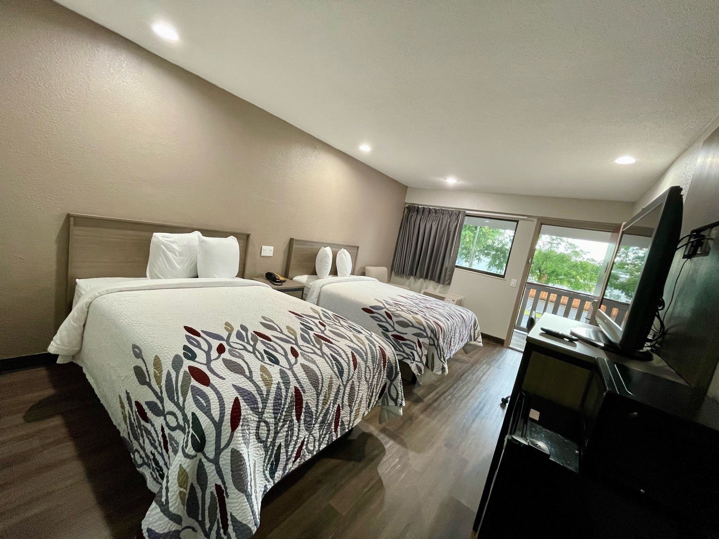 Renovated, Deluxe, 2 Double Beds