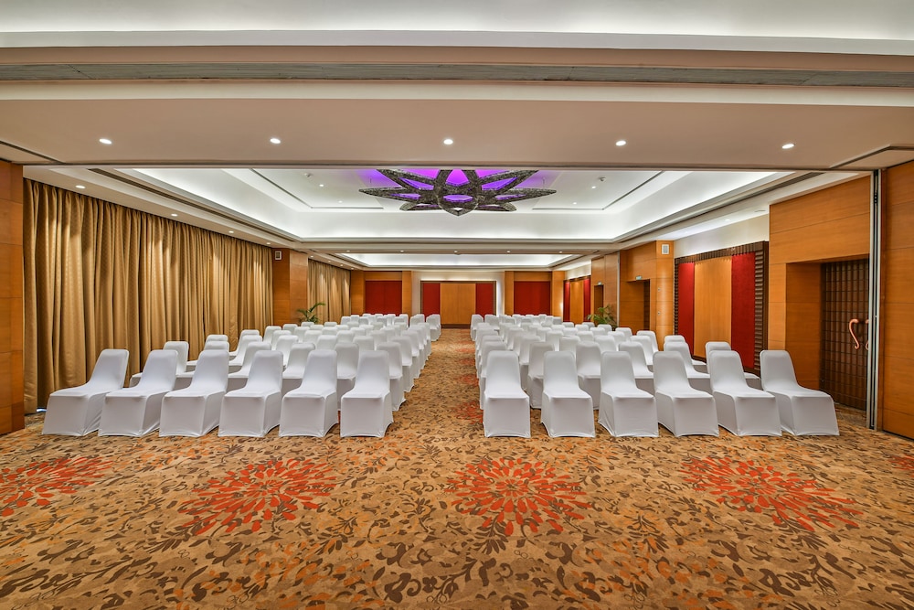 Fariyas Resort Lonavla 62/77