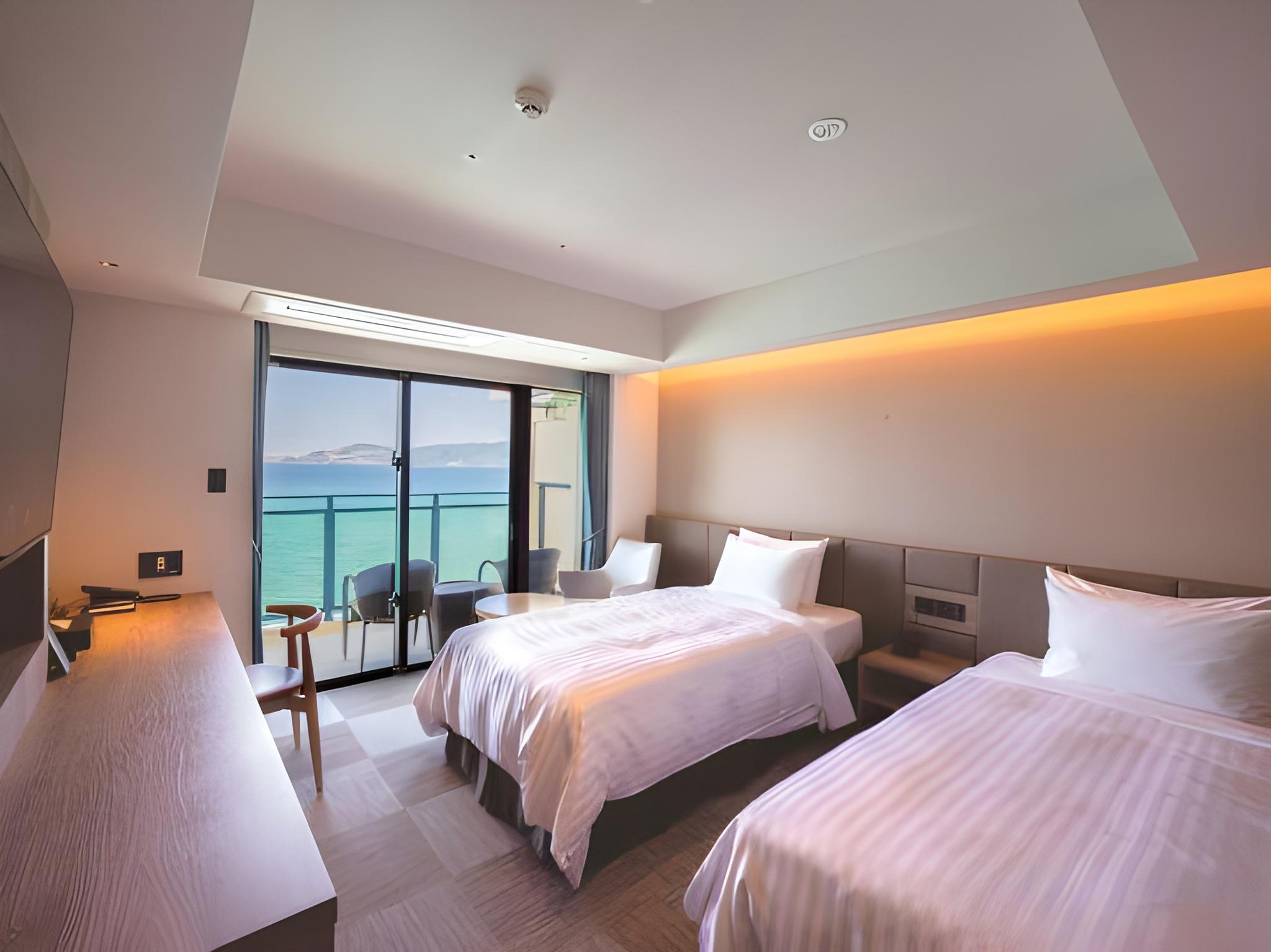 Superior, Twin Beds, New Building