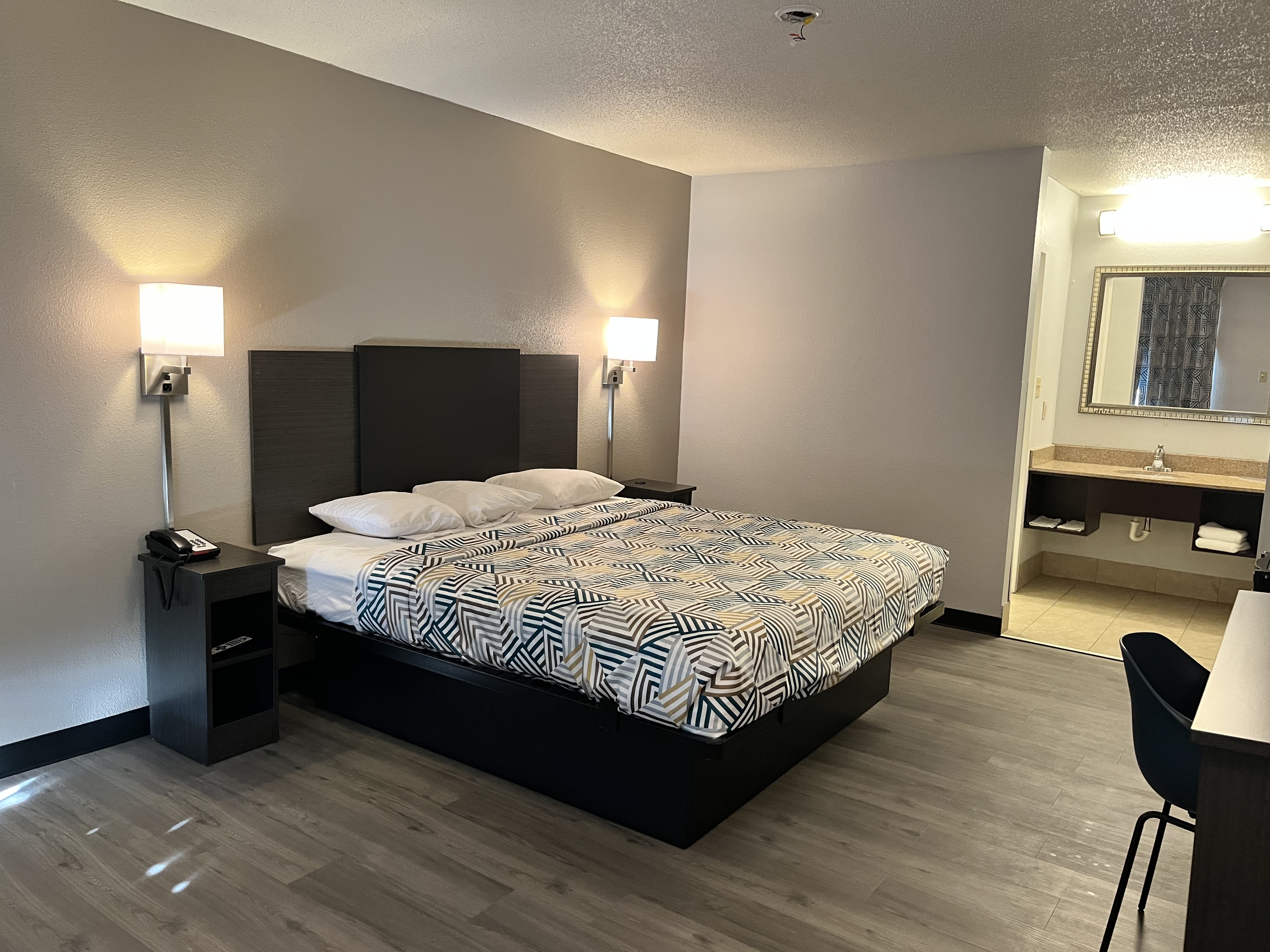 2 Full Beds - Smoking, Micfridge