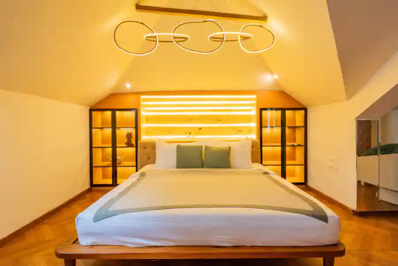 ELIVAAS Casa Ritzy 5-BHK Villa With Private Pool & Lift Near Popular Beaches 6/12